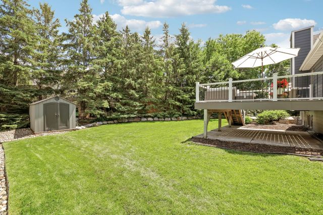 10820 46th Place N, Plymouth, MN 55442