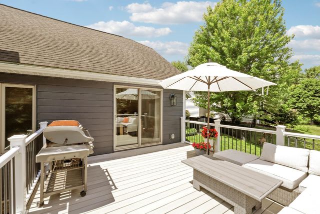 10820 46th Place N, Plymouth, MN 55442