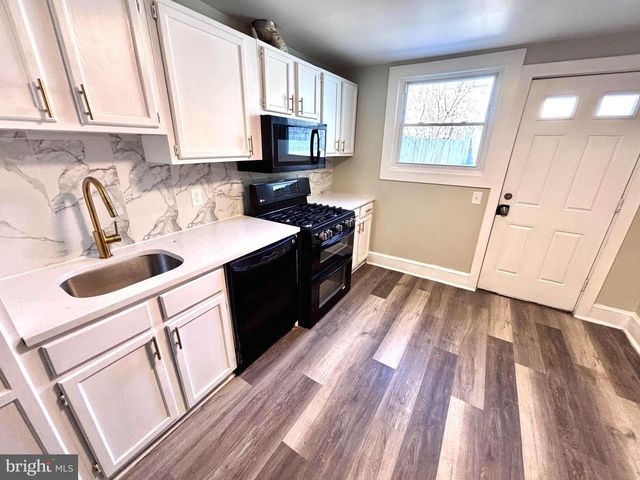 937 NEW YORK AVE, Trenton, NJ 08638