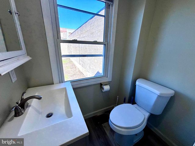 937 NEW YORK AVE, Trenton, NJ 08638