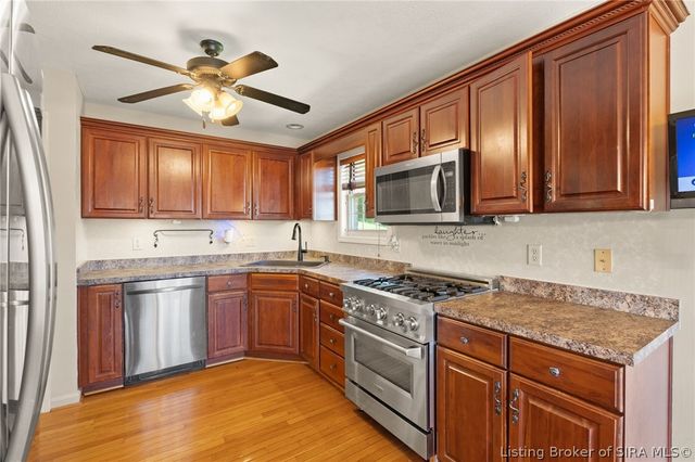 3028 Barrington Court, New Albany, IN 47150