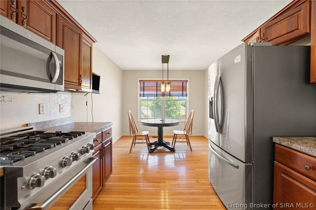 3028 Barrington Court, New Albany, IN 47150