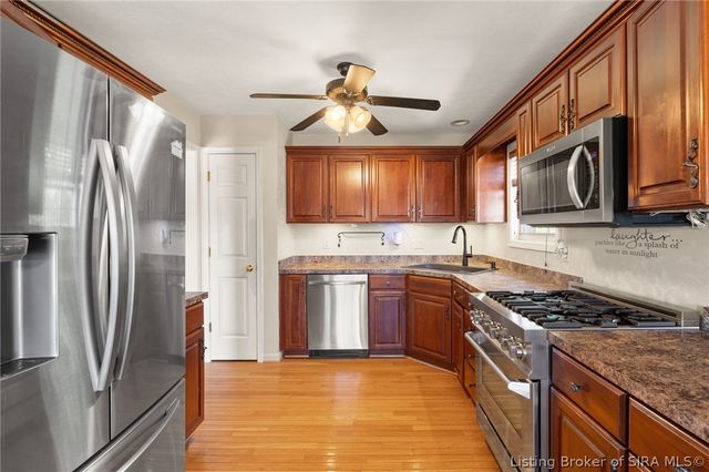 3028 Barrington Court, New Albany, IN 47150