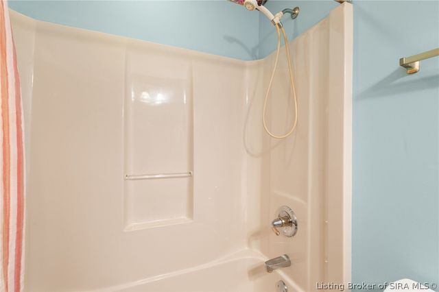 3028 Barrington Court, New Albany, IN 47150