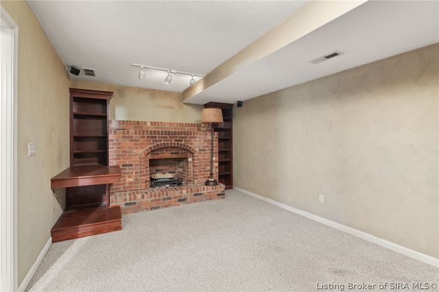 3028 Barrington Court, New Albany, IN 47150