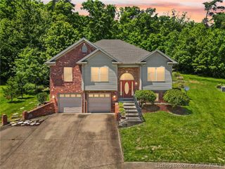 3028 Barrington Court, New Albany, IN 47150