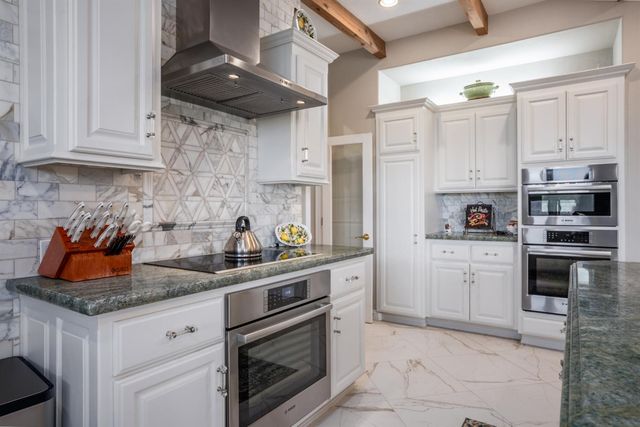 22113 Oak Glen Lane, Friant, CA 93626