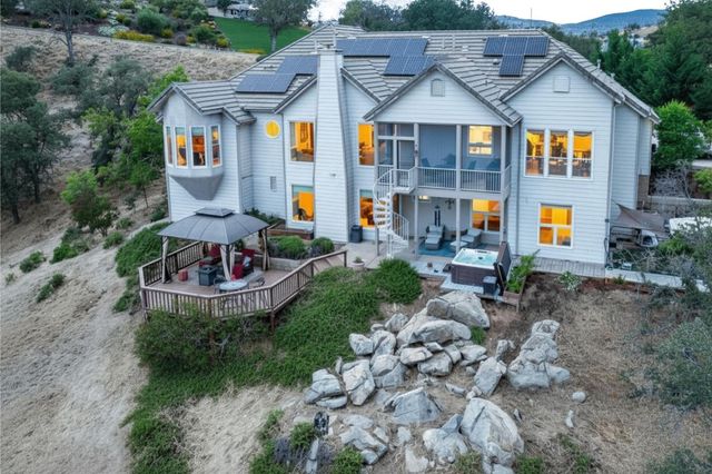 22113 Oak Glen Lane, Friant, CA 93626