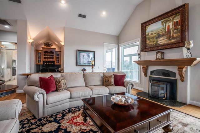 22113 Oak Glen Lane, Friant, CA 93626