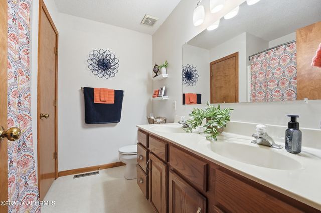 3704 TRIPLE CROWN DRIVE, Columbia, MO 65202