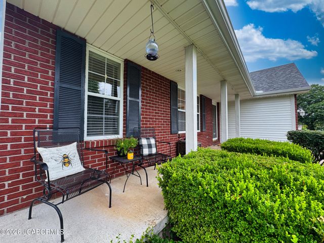 3704 TRIPLE CROWN DRIVE, Columbia, MO 65202