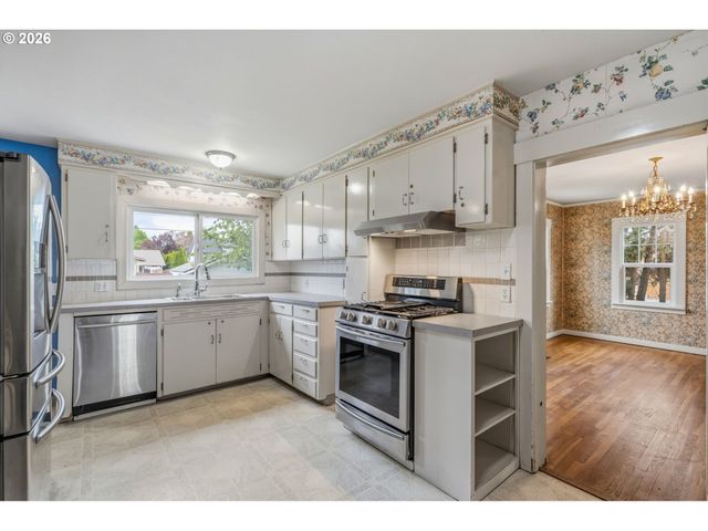2818 FLORIDA St, Longview, WA 98632