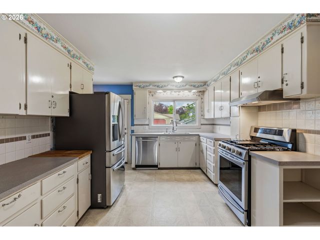 2818 FLORIDA St, Longview, WA 98632