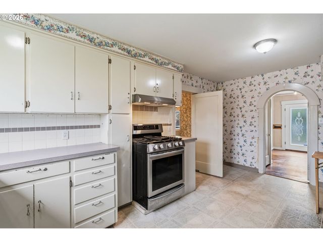 2818 FLORIDA St, Longview, WA 98632