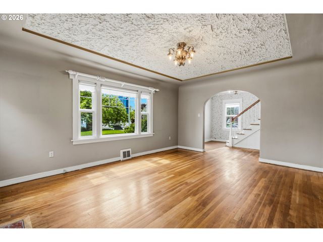 2818 FLORIDA St, Longview, WA 98632