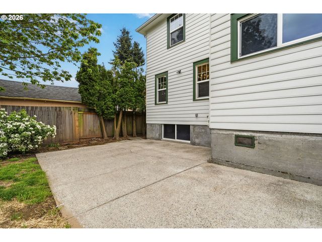 2818 FLORIDA St, Longview, WA 98632