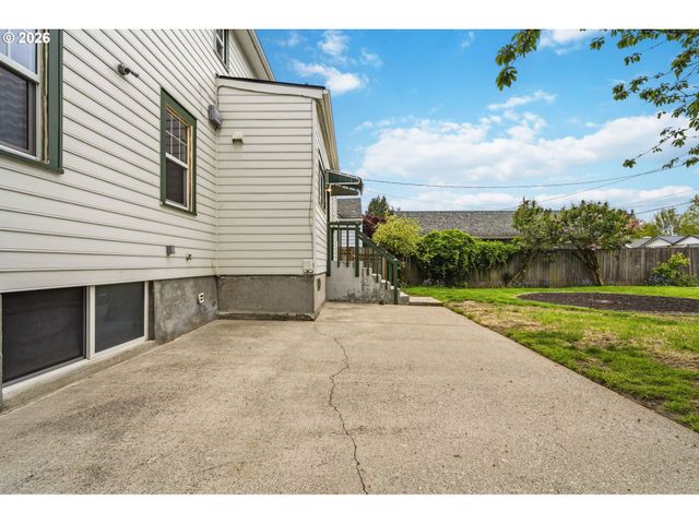 2818 FLORIDA St, Longview, WA 98632