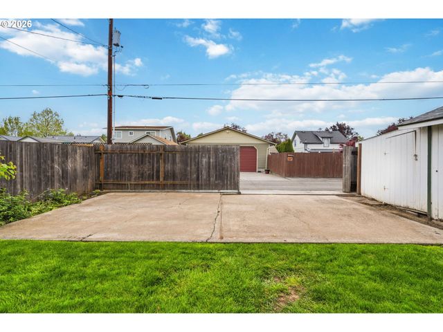 2818 FLORIDA St, Longview, WA 98632