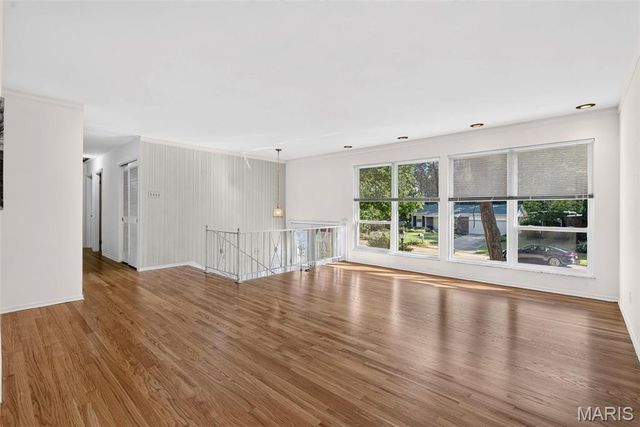 11051 Wylestone Court, St Louis, MO 63126