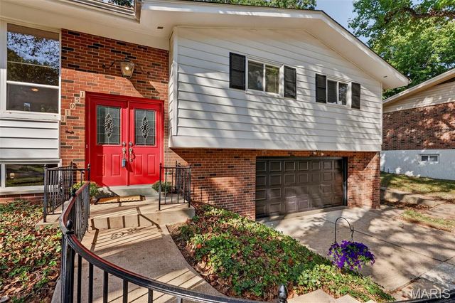 11051 Wylestone Court, St Louis, MO 63126