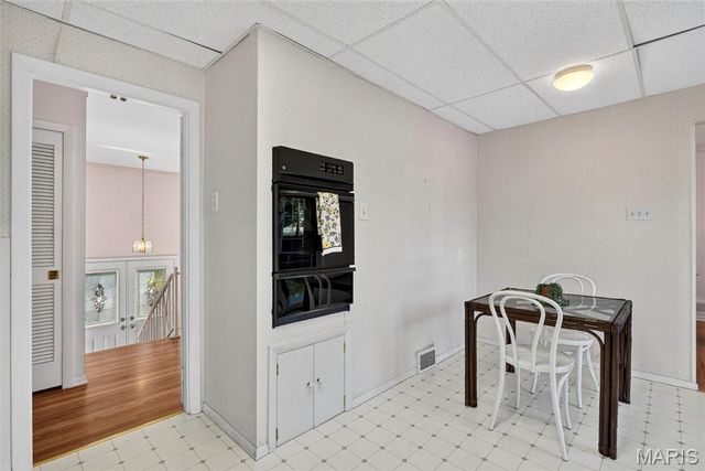 11051 Wylestone Court, St Louis, MO 63126