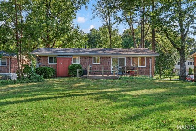 11051 Wylestone Court, St Louis, MO 63126