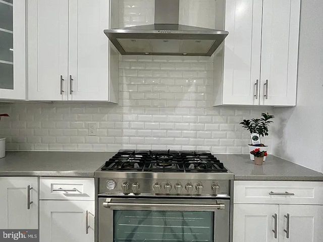 8618 JONES MILL RD, Chevy Chase, MD 20815
