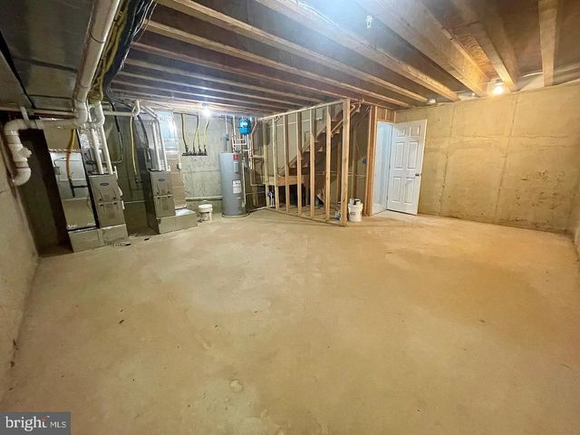 8618 JONES MILL RD, Chevy Chase, MD 20815