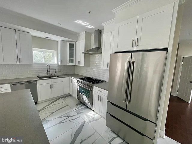 8618 JONES MILL RD, Chevy Chase, MD 20815