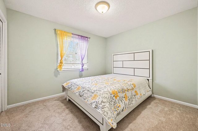 1920 White Plains Road, Chapel Hill, NC 27517