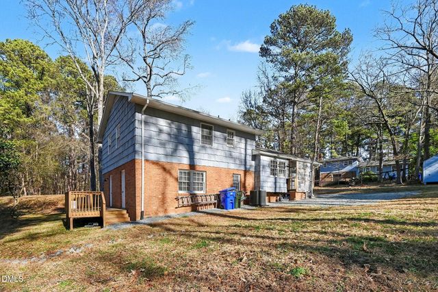 1920 White Plains Road, Chapel Hill, NC 27517