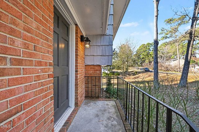 1920 White Plains Road, Chapel Hill, NC 27517