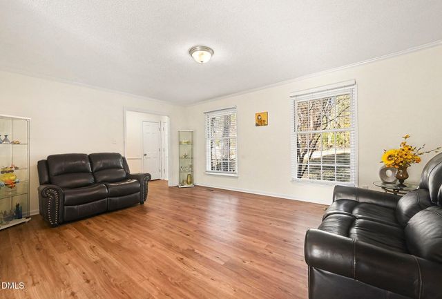 1920 White Plains Road, Chapel Hill, NC 27517