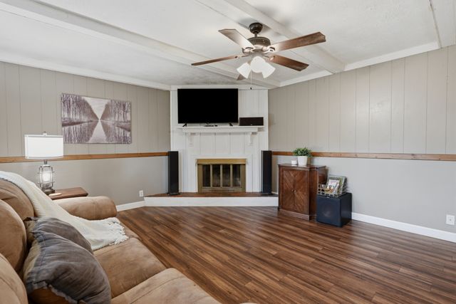 107 Charleston Dr, Goodlettsville, TN 37072