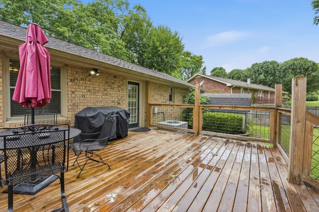 107 Charleston Dr, Goodlettsville, TN 37072