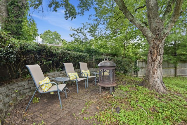 107 Charleston Dr, Goodlettsville, TN 37072