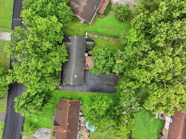 107 Charleston Dr, Goodlettsville, TN 37072