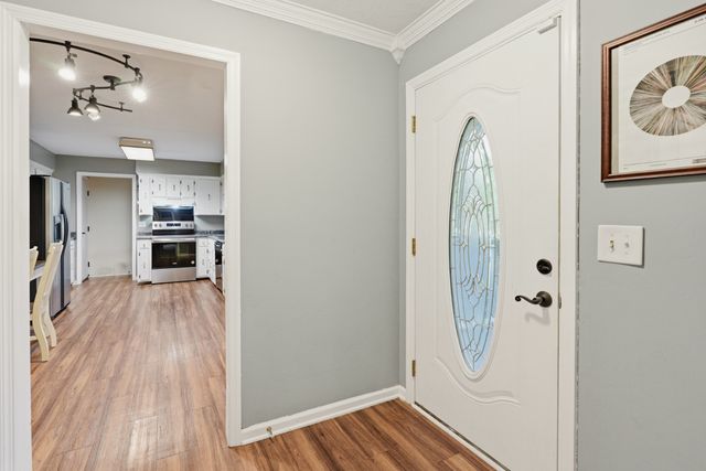 107 Charleston Dr, Goodlettsville, TN 37072