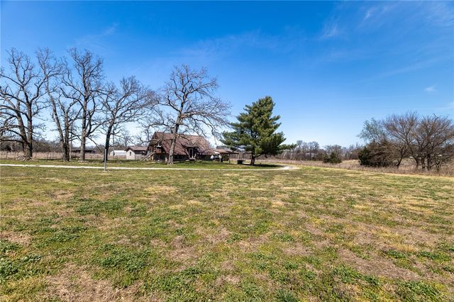 9628 Ruby Hall Road, Gentry, AR 72734