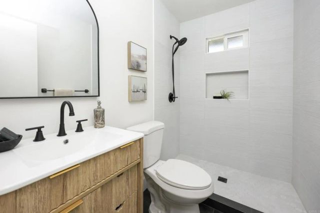 9844 Halberns Boulevard, Santee, CA 92071