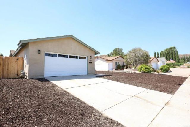 9844 Halberns Boulevard, Santee, CA 92071