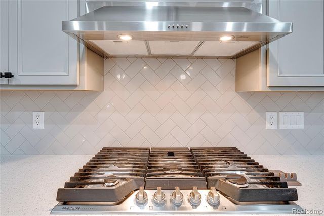 4118 Avery Road, Orion Twp, MI 48359