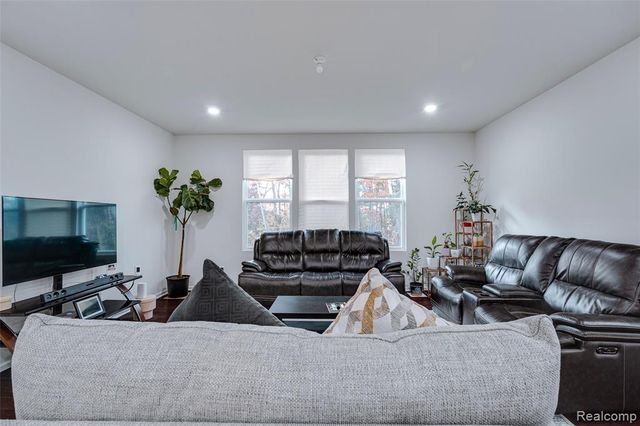 4118 Avery Road, Orion Twp, MI 48359