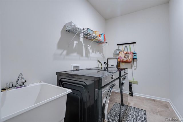 4118 Avery Road, Orion Twp, MI 48359