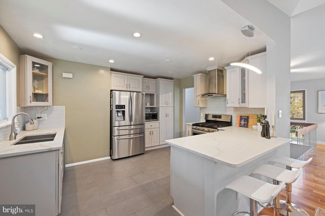 11504 BRANDY HALL LN, Gaithersburg, MD 20878