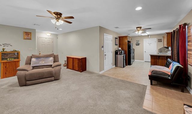 202 Wildcat Drive, Lacy Lakeview, TX 76705