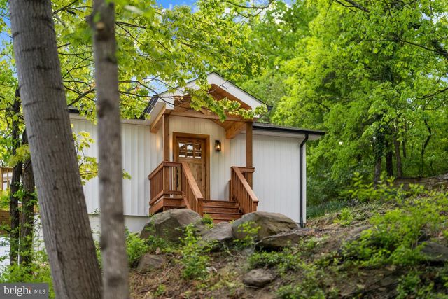1550 DRUMMER HILL RD, Front Royal, VA 22630