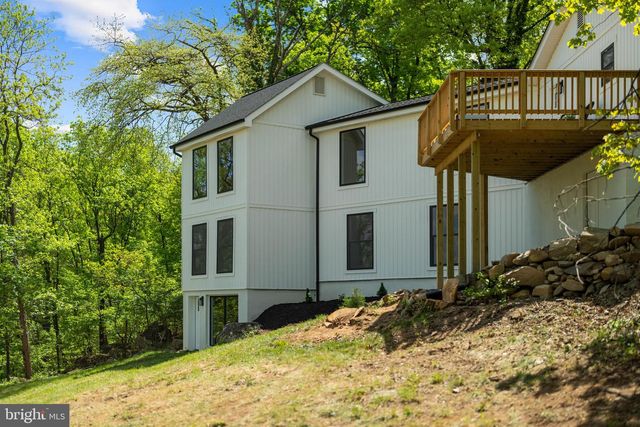 1550 DRUMMER HILL RD, Front Royal, VA 22630