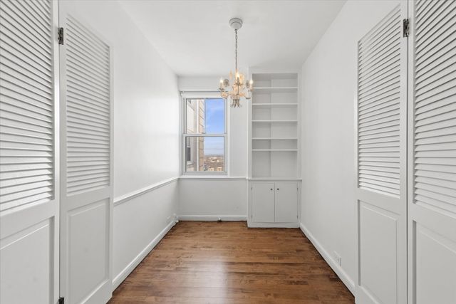 5555 N SHERIDAN Road 1811, Chicago, IL 60640