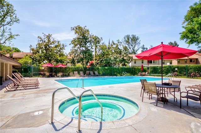 2405 Plaza De, Fullerton, CA 92833
